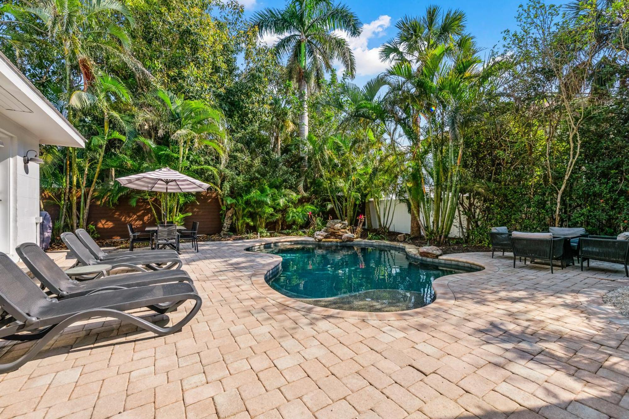 Sandy Pants - Designer Beach Chic Home Steps To Beach Backyard Oasis W Heated Pool Anna Maria Ngoại thất bức ảnh
